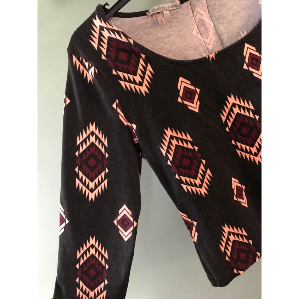 Geometric Print Crop Top - Picture 5 of 7